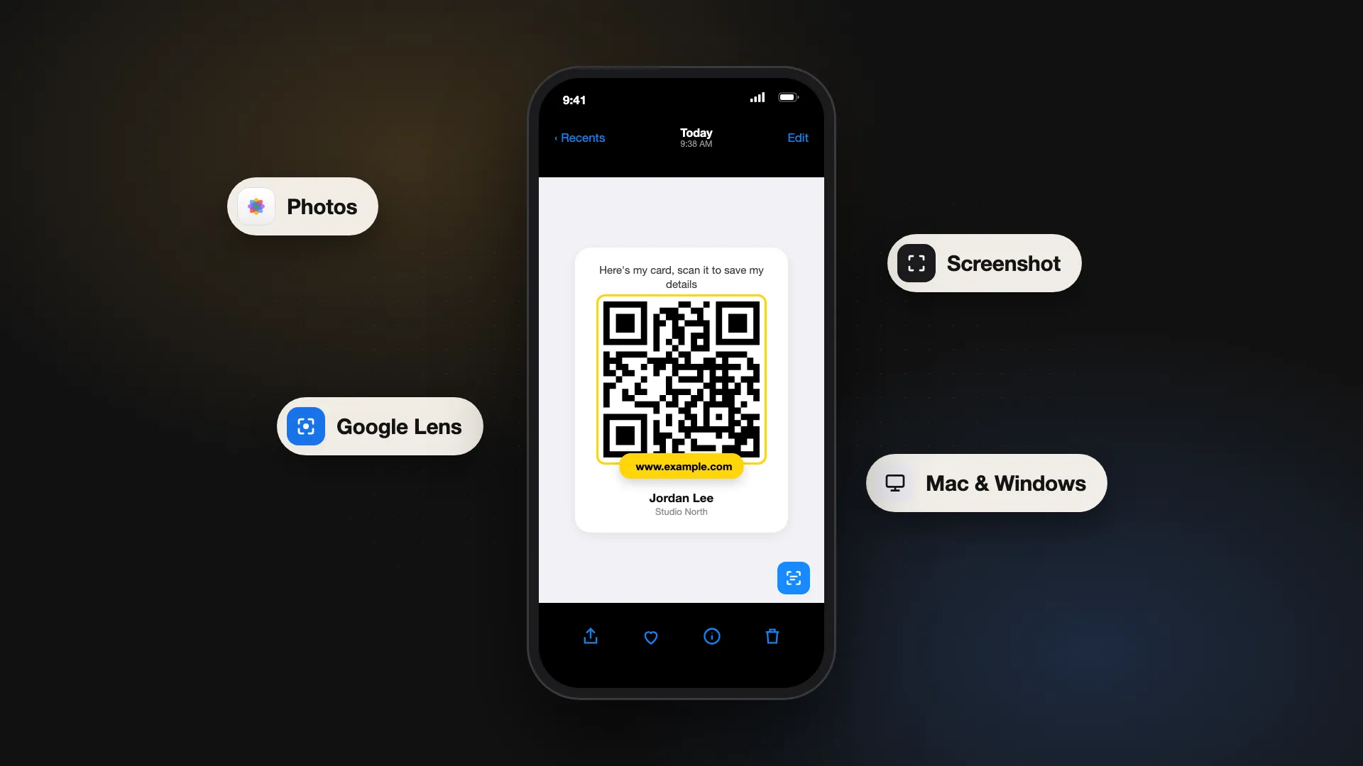 Телефон со скриншотом QR-кода в приложении «Фото» и найденной в коде ссылкой, готовой к открытию